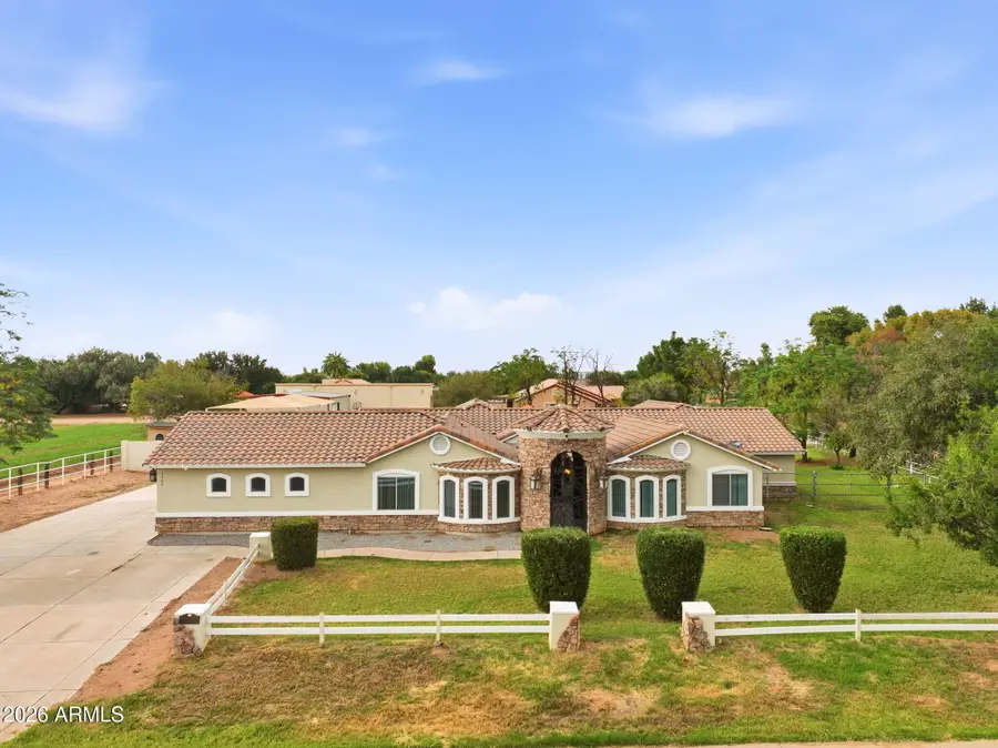 5502 N 105th Lane, Glendale, AZ 85307 - #2