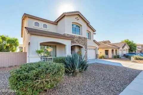 8821 W Midway Avenue, Glendale, AZ 85305