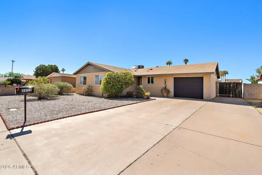 9052 N 52nd Drive, Glendale, AZ 85302 - #3