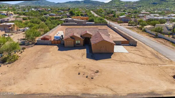 1207 E Gaffney Road, New River, AZ 85087