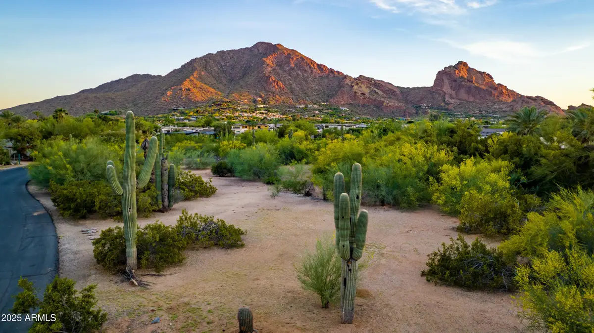 5702 E Lincoln Drive #1, Paradise Valley, AZ 85253 - #1