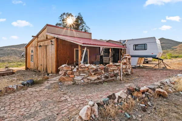 25795 S Old Stage Road, Congress, AZ 85332