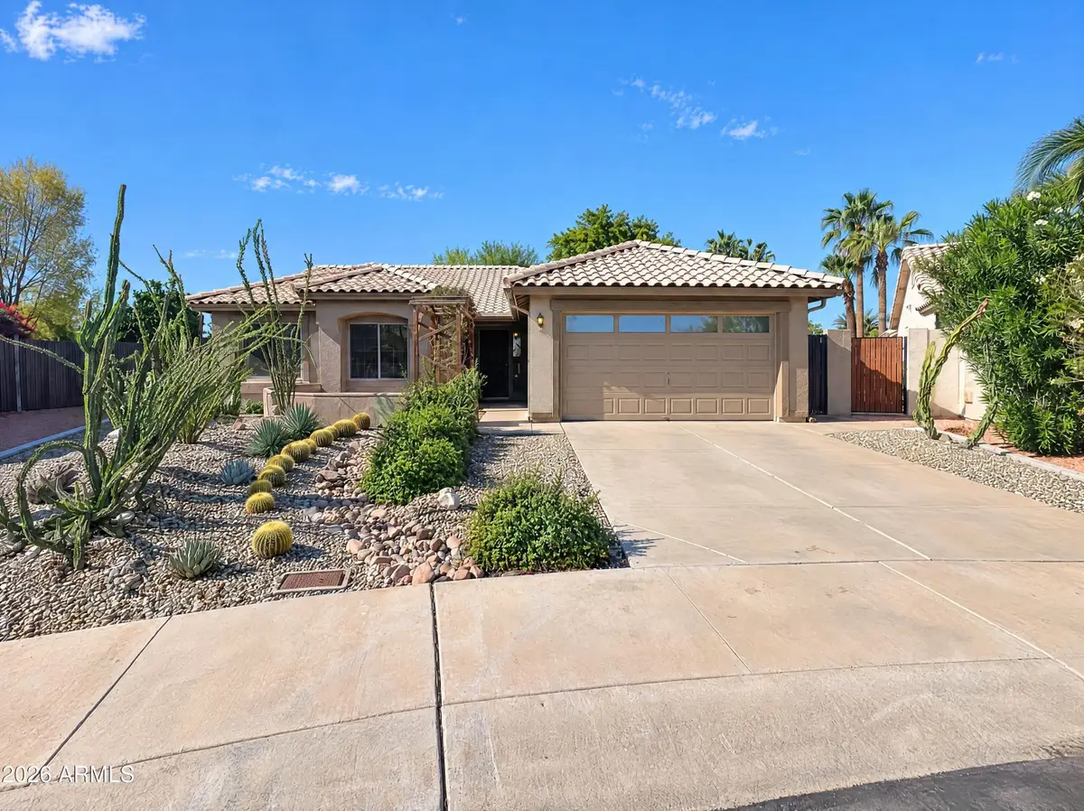 7746 W Wahalla Lane, Glendale, AZ 85308 - #1