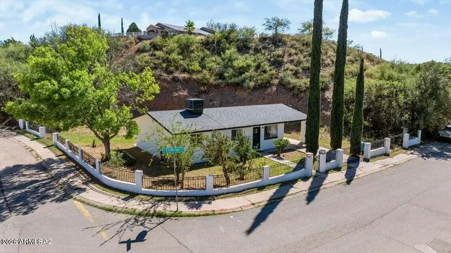 2240 N Challenger Road, Rio Rico, AZ 85648 - #2