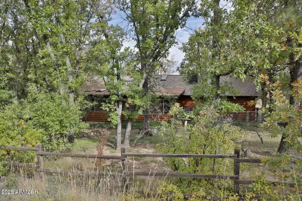 774 W Woodland Lake Road, Lakeside, AZ 85929
