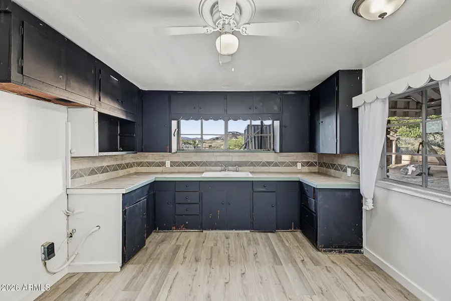 824 W Ray Street, Superior, AZ 85173 - #3