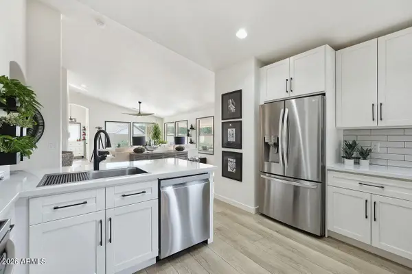 10407 W Tonopah Drive, Peoria, AZ 85382