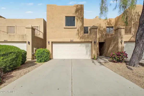 2912 E Eberle Lane, Phoenix, AZ 85032