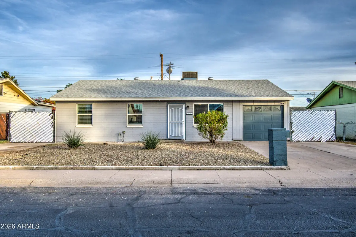 5727 N 64th Avenue, Glendale, AZ 85301 - #1