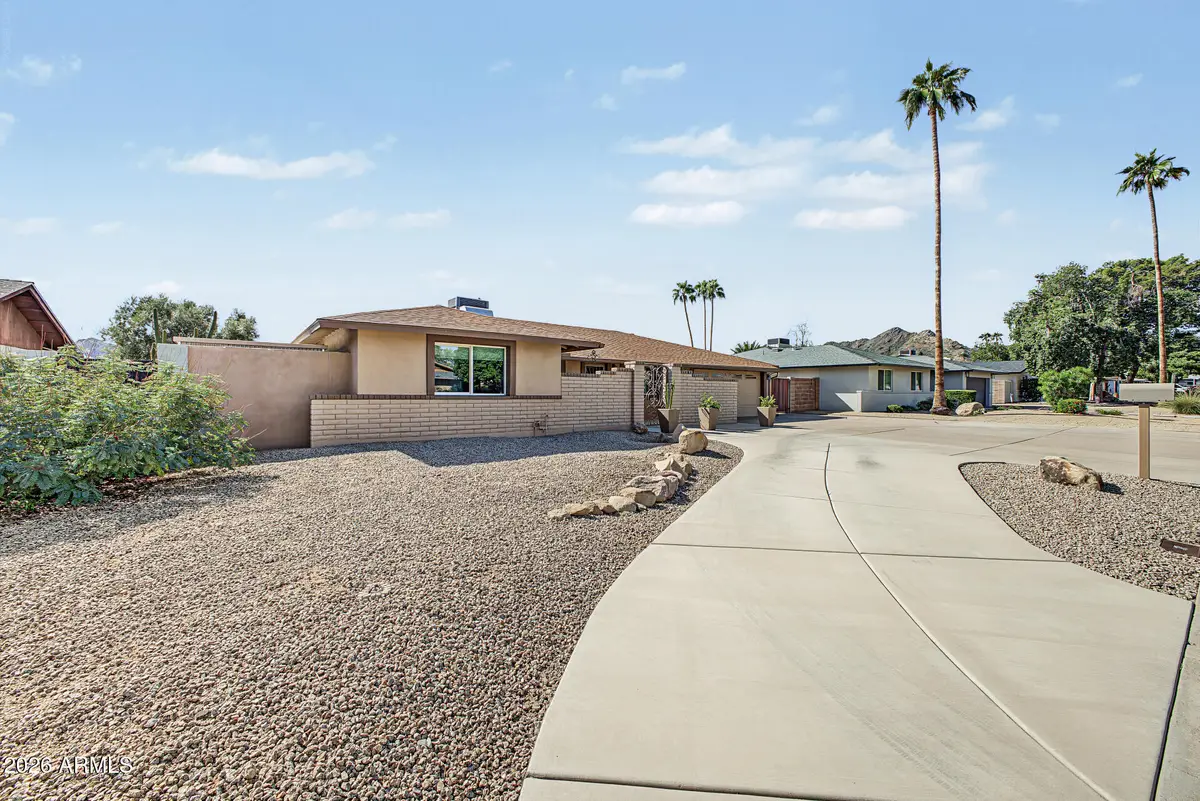 2647 E Cannon Drive, Phoenix, AZ 85028 - #1