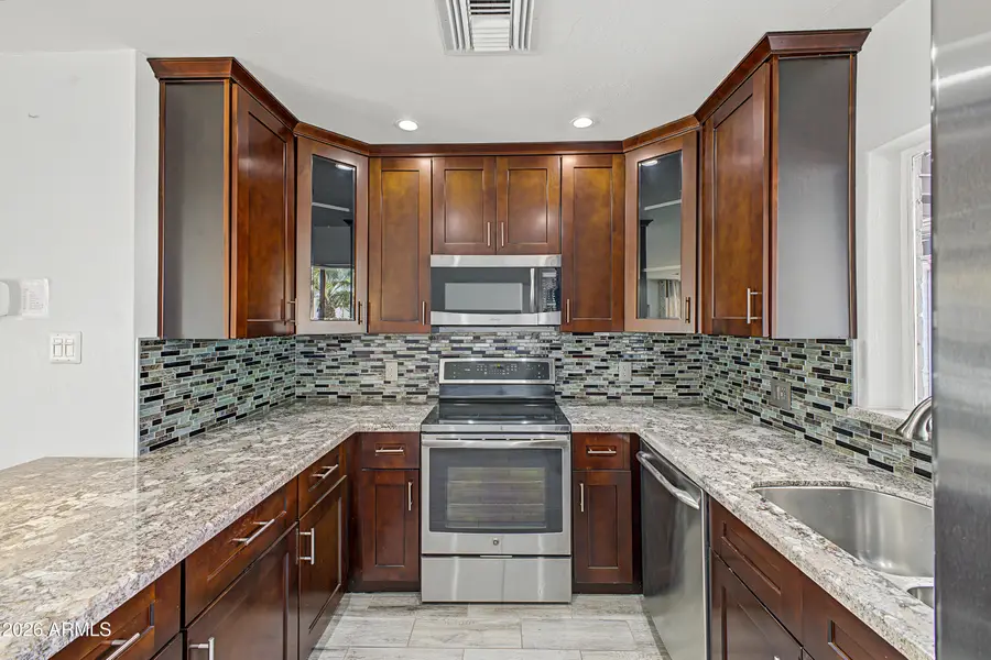 532 E Flynn Lane, Phoenix, AZ 85012 - #2
