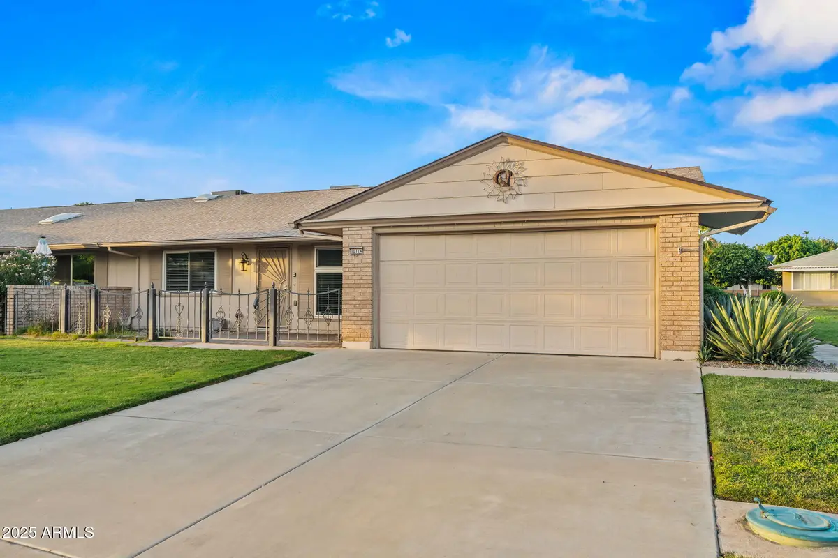 10114 W Royal Oak Road, Sun City, AZ 85351 - #1