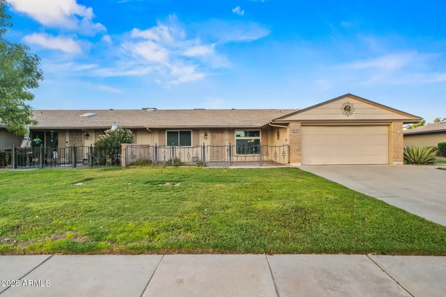 10114 W Royal Oak Road, Sun City, AZ 85351 - #2