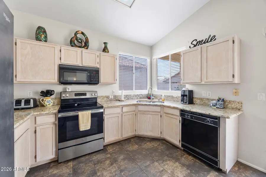 9139 W Menadota Drive, Peoria, AZ 85382 - #3