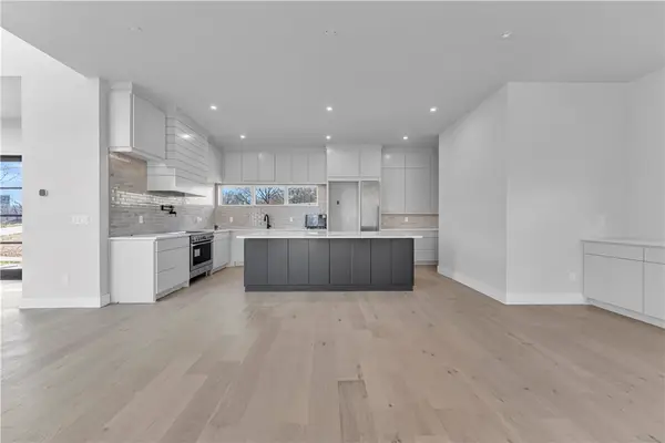 8912 Anew Road, Rogers, AR 72756