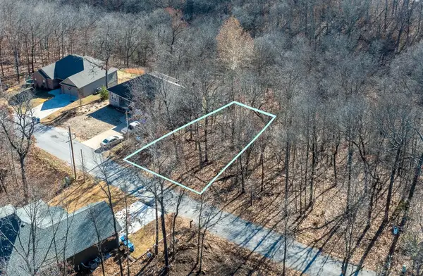 12 S Kirby Drive, Bella Vista, AR 72714