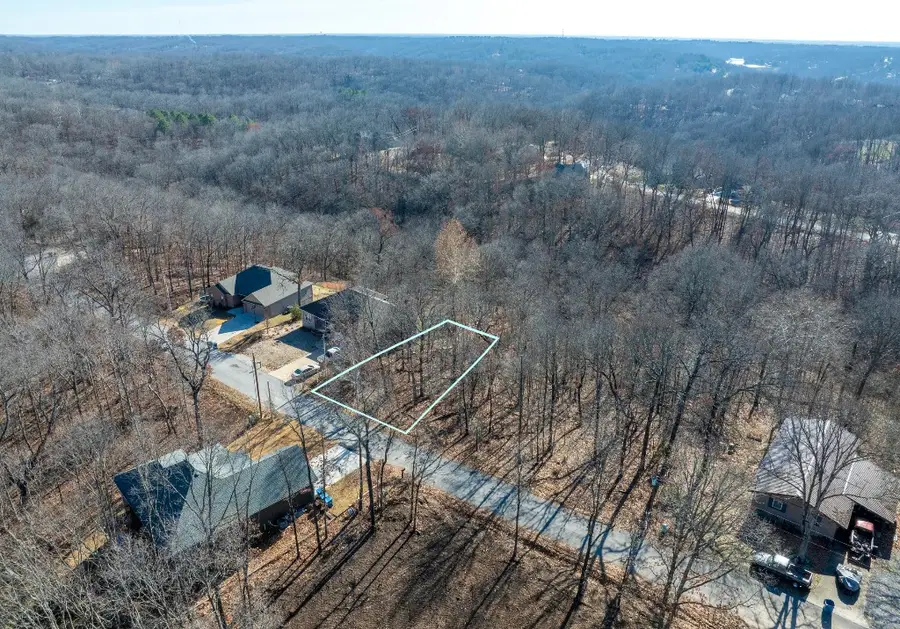 12 S Kirby Drive, Bella Vista, AR 72714 - #2