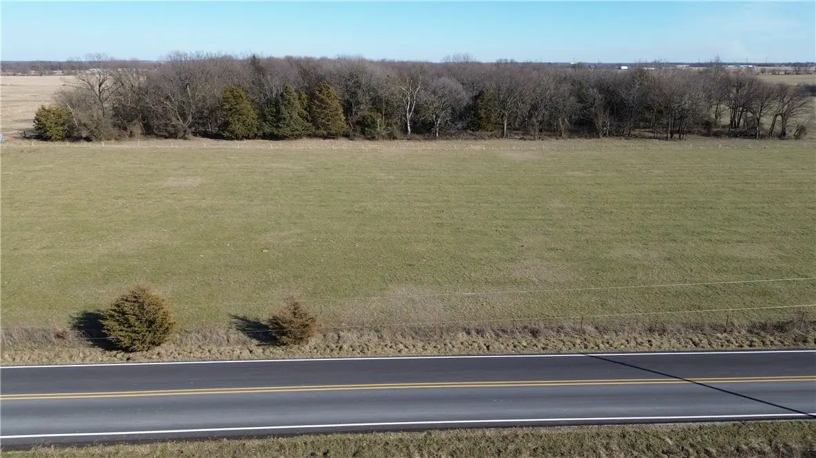 Ruby Hall Road, Gentry, AR 72734 - Image #1