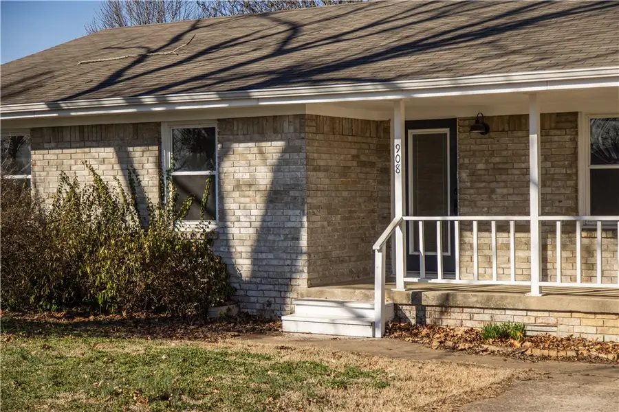 908 S Maple Street, Siloam Springs, AR 72761 - Image #3