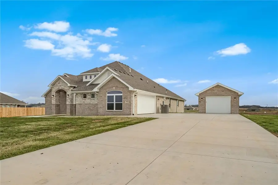 9018 S Pleasant Valley Road, Gentry, AR 72734 - Image #3