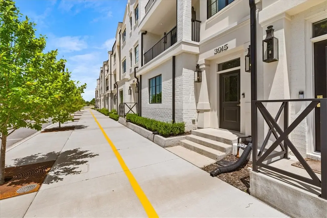 3915 S Champions Drive, Rogers, AR 72758 - #1