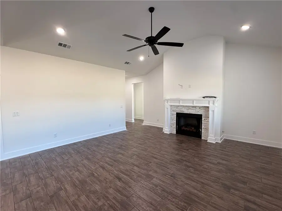 122 N Banner Avenue, Farmington, AR 72730 - Image #2