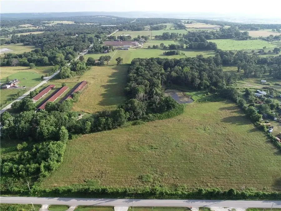 208 S Wedington Blacktop Road, Lincoln, AR 72744 - #3