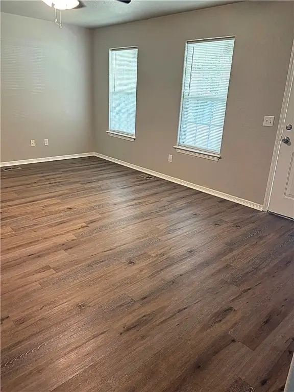 614 S Cresent Street, Rogers, AR 72756 - Image #2