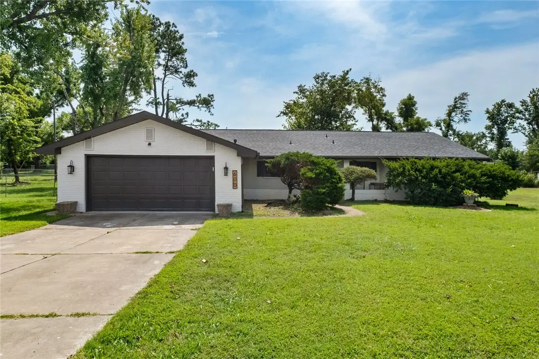 600 S Scott Circle, Rogers, AR 72758 - Image #1