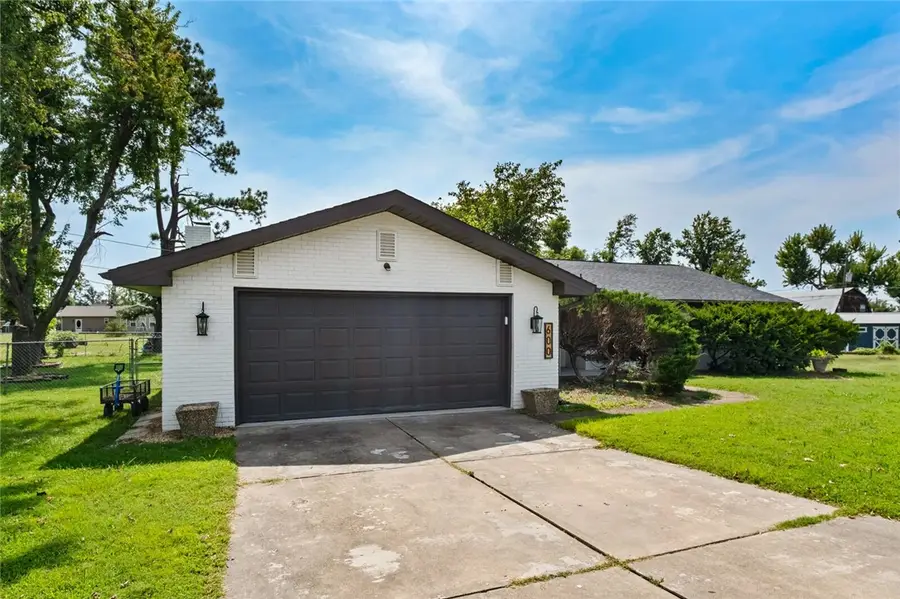 600 S Scott Circle, Rogers, AR 72758 - Image #3