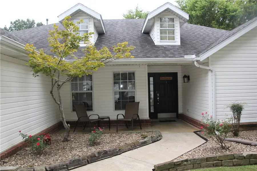 2547 W Arthur Hart Street, Fayetteville, AR 72703 - Image #2