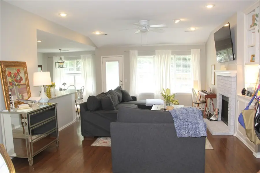 2547 W Arthur Hart Street, Fayetteville, AR 72703 - Image #3