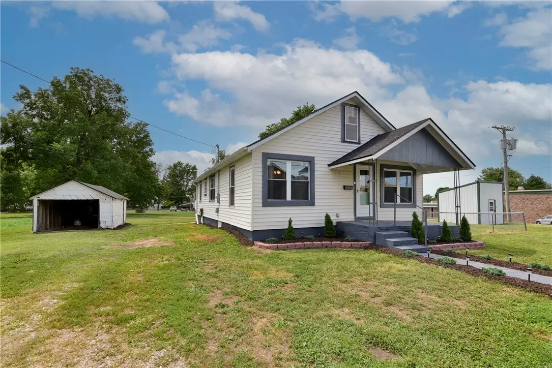 330 Sloan, Mount Vernon, MO 65712 - Image #1