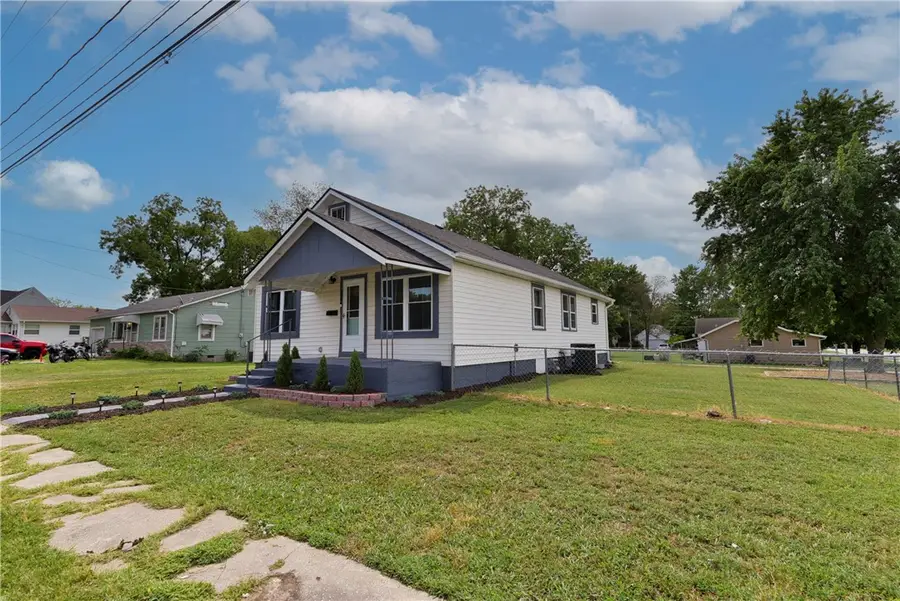 330 Sloan, Mount Vernon, MO 65712 - Image #2