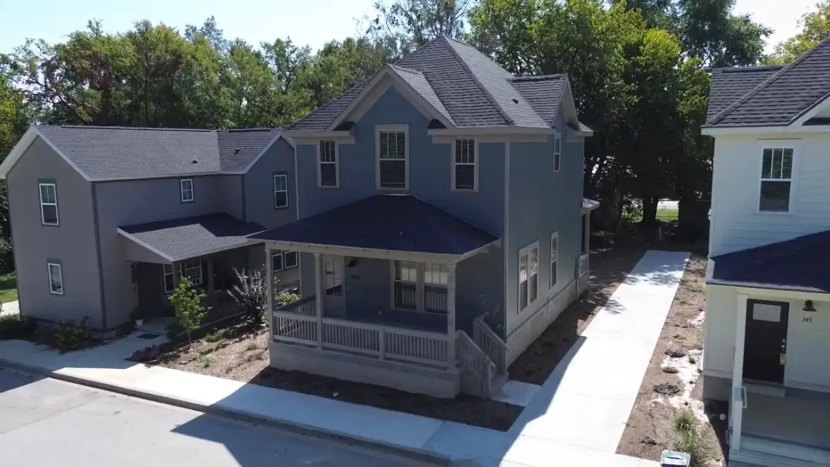 363 E 11th Street, Fayetteville, AR 72701 - Image #1