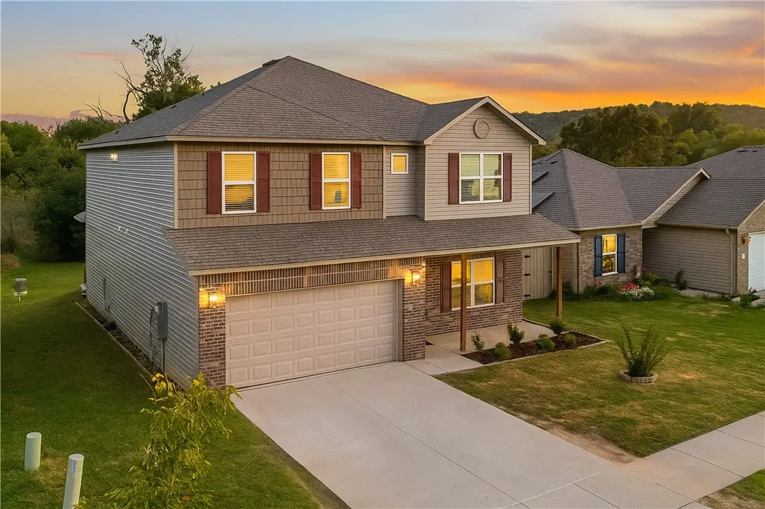 973 E Sparrow Circle, Fayetteville, AR 72701 - Image #1