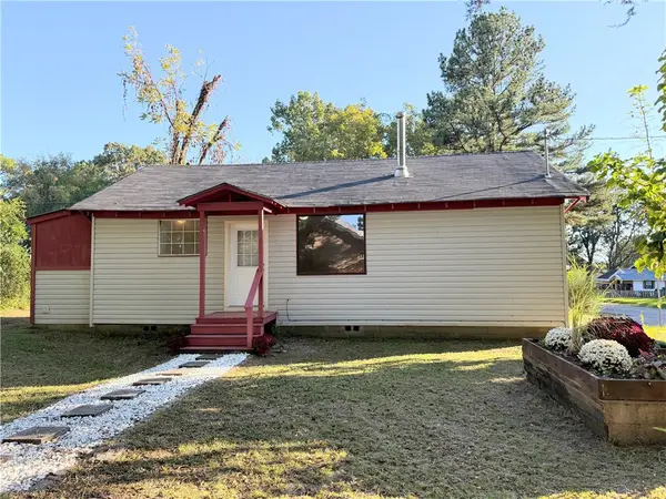 215 Montgomery Street, Clarksville, AR 72830