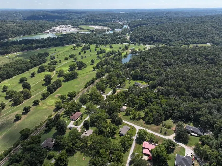 421 Lakewood Drive, Noel, MO 64854 - Image #2