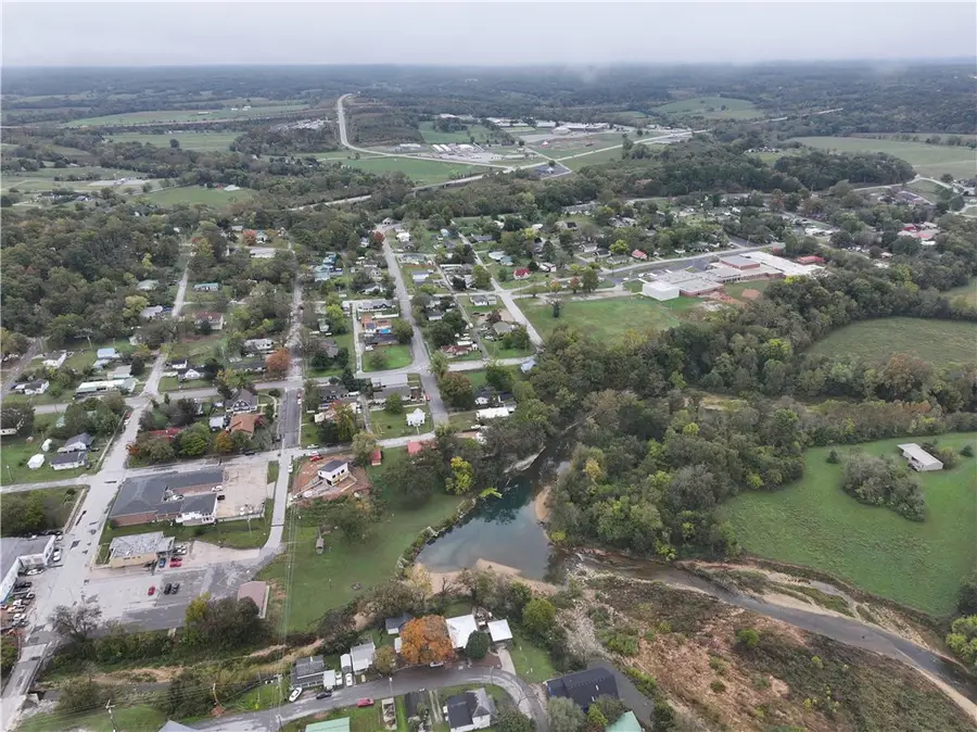 604 Cedar Street, Anderson, MO 64831 - Image #2