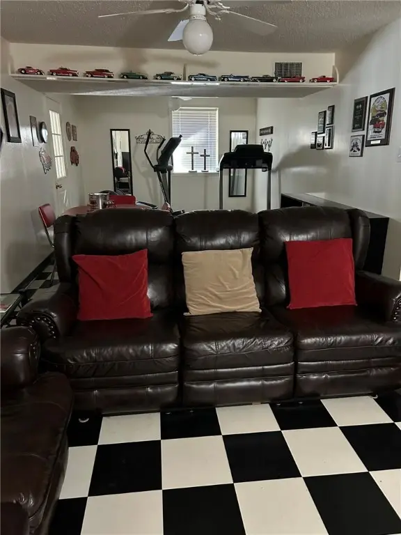 301 River Oaks Lane, Russellville, AR 72802 - Image #2