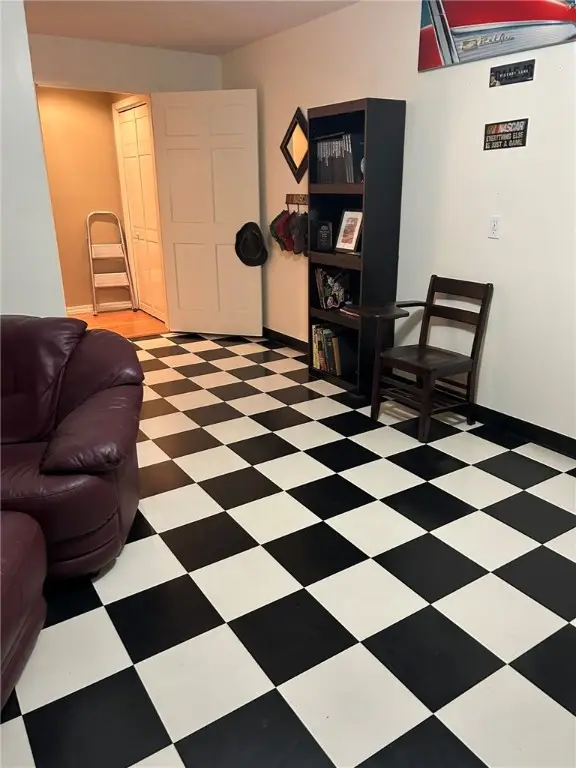 301 River Oaks Lane, Russellville, AR 72802 - Image #3