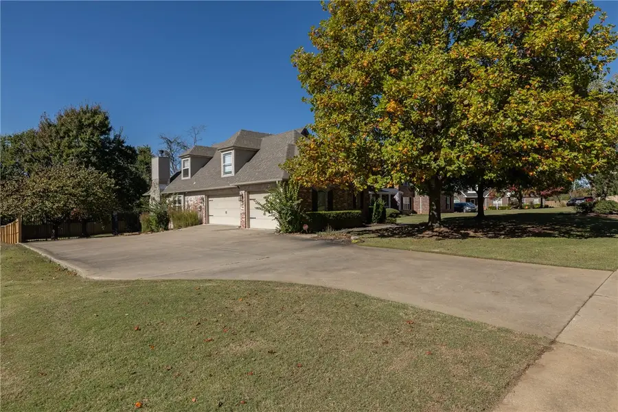 2125 N Hartford Drive, Fayetteville, AR 72701 - Image #2
