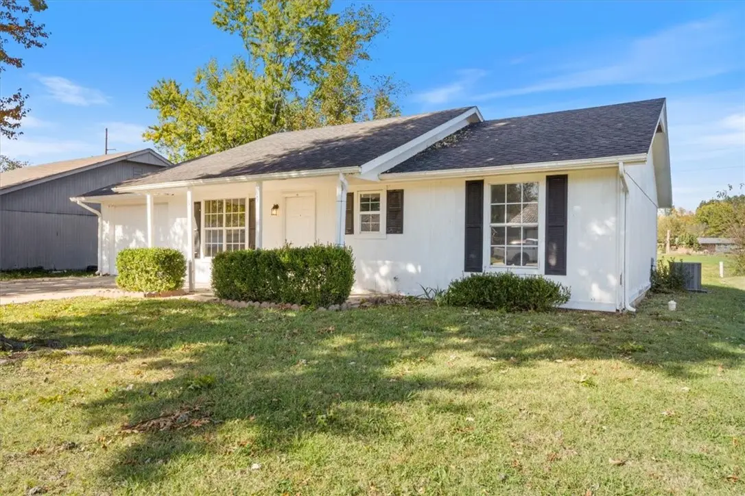 709 E Mimosa Place, Rogers, AR 72756 - Image #1