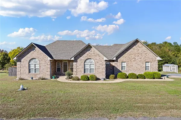 124 Mountain Point Road, Russellville, AR 72802