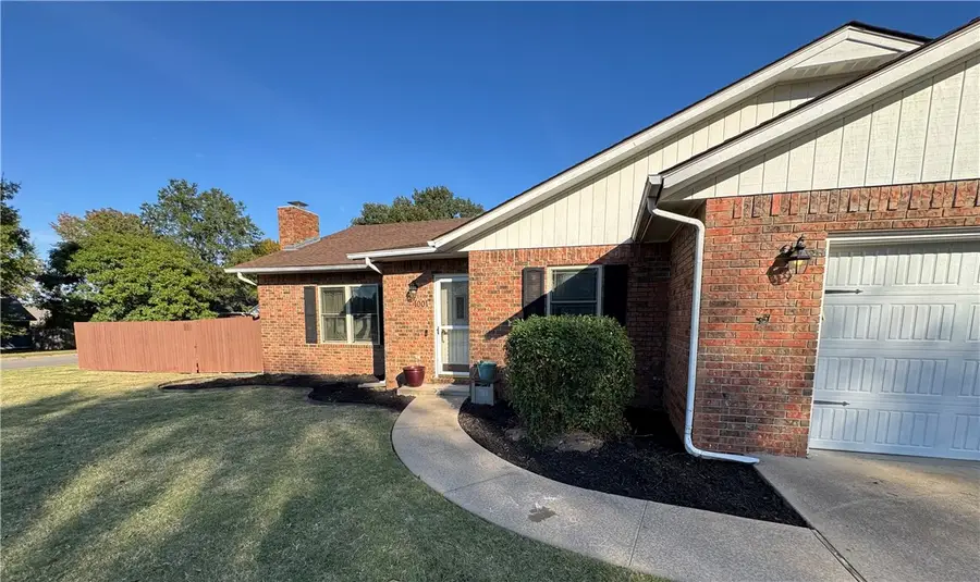 1001 S Seattle Avenue, Russellville, AR 72801 - Image #2