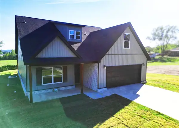 325 E Nashville Street, Greenwood, AR 72936