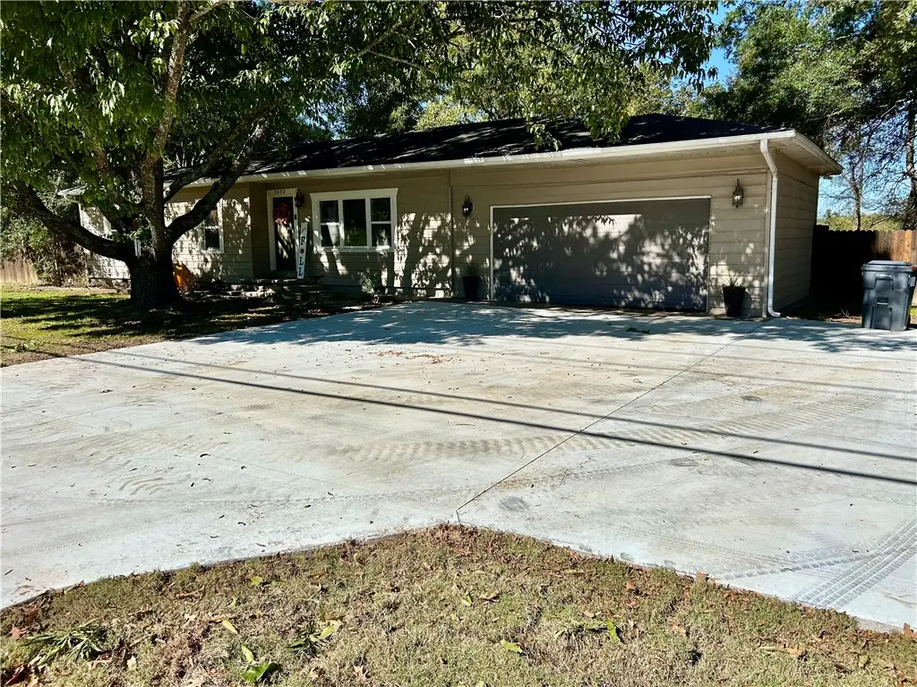 2502 W 12th Street, Russellville, AR 72801 - Image #1