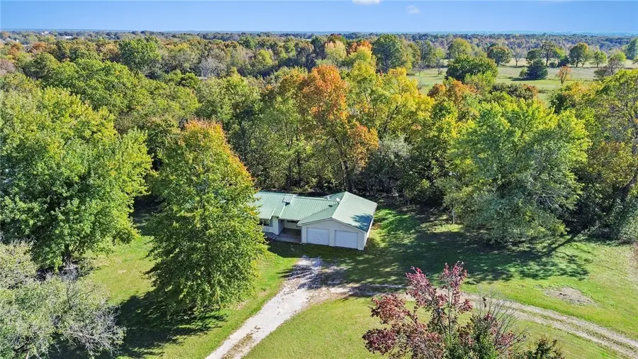 20605 Russell Corner Road, Gravette, AR 72736 - Image #2