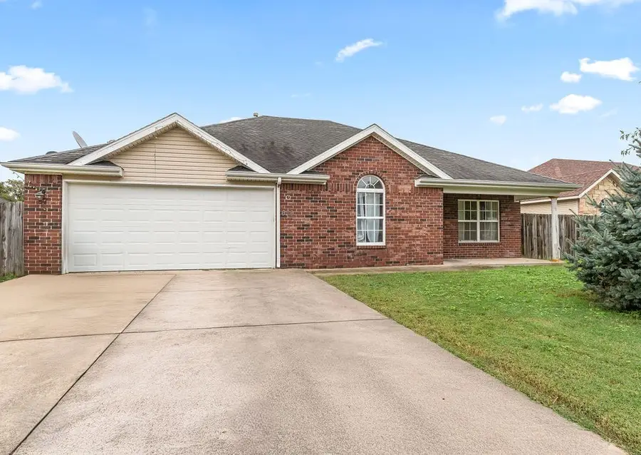 656 Woodland Street, Centerton, AR 72719 - Image #2