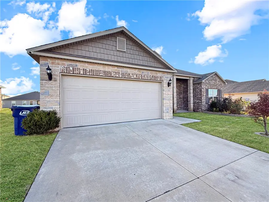 2403 Maplewood Drive, Lowell, AR 72745 - Image #3